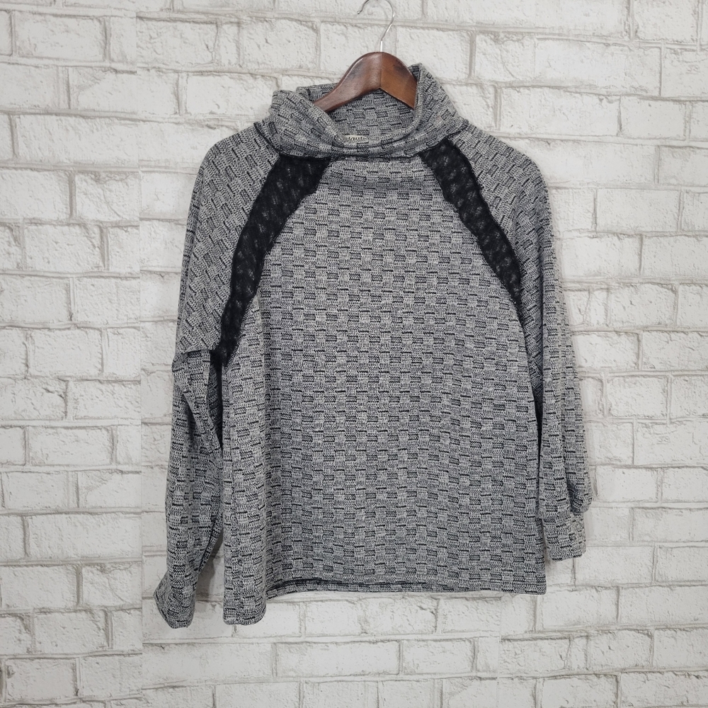 Haptics turtleneck sweater/sweatshirt‎